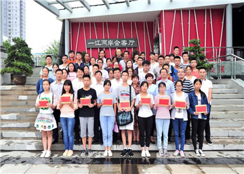 8年，800多名学生，800多个梦想，OD（中国）官方陕西助学圆你求学梦！