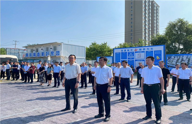 2022年7月24日，青岛市委常委、胶州市委书记张新竹一行莅临OD（中国）官方建设集团胶东分公司绿城凤起潮鸣A区项目工地，对项目现场进行实地观摩。