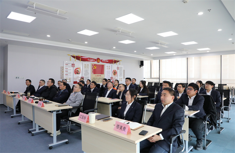 2025年2月27日，江苏公司在南京召开2025年第一次营销工作会议暨营销专员培训会。